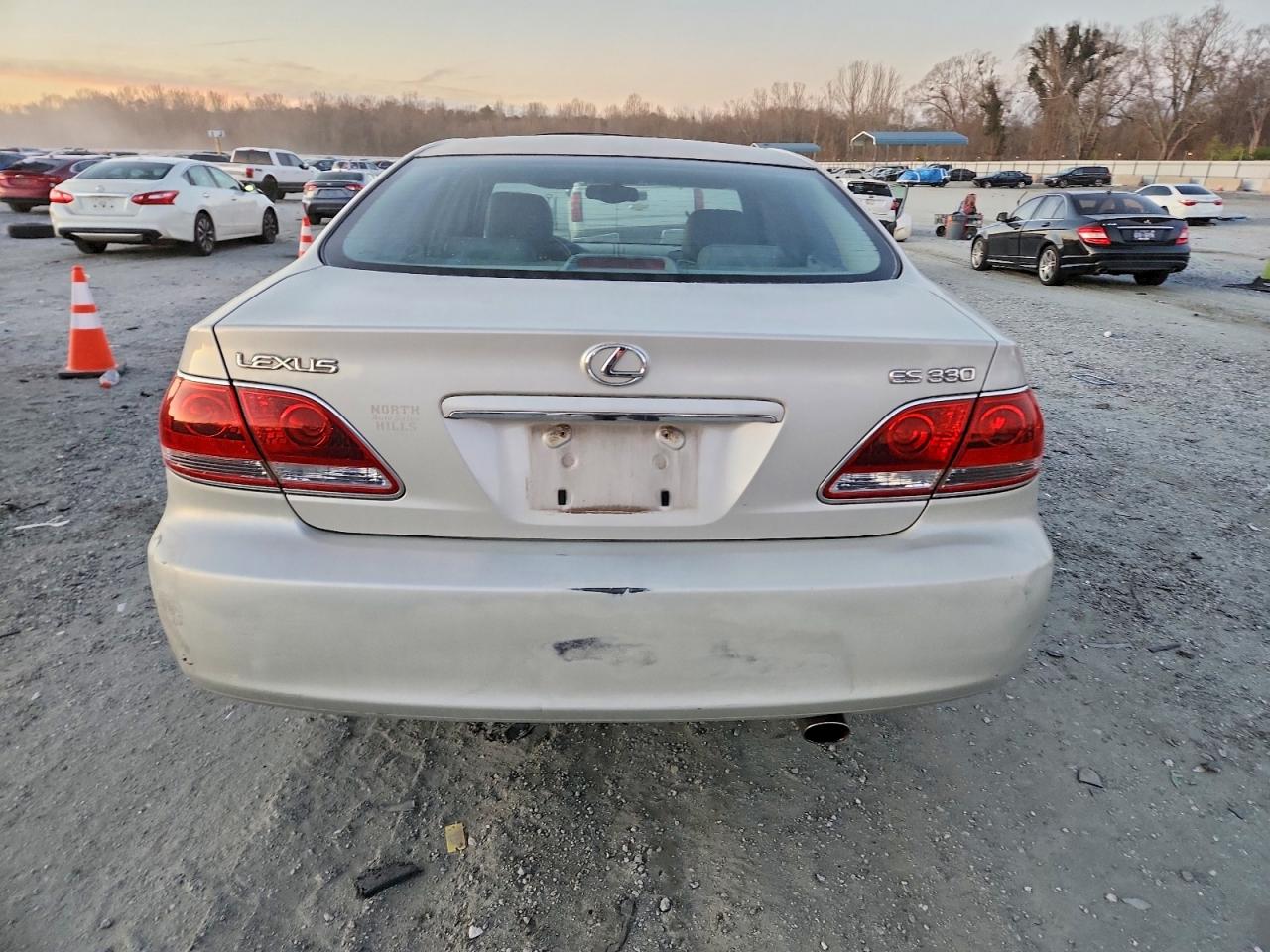 2005 LEXUS ES 330 photo 6