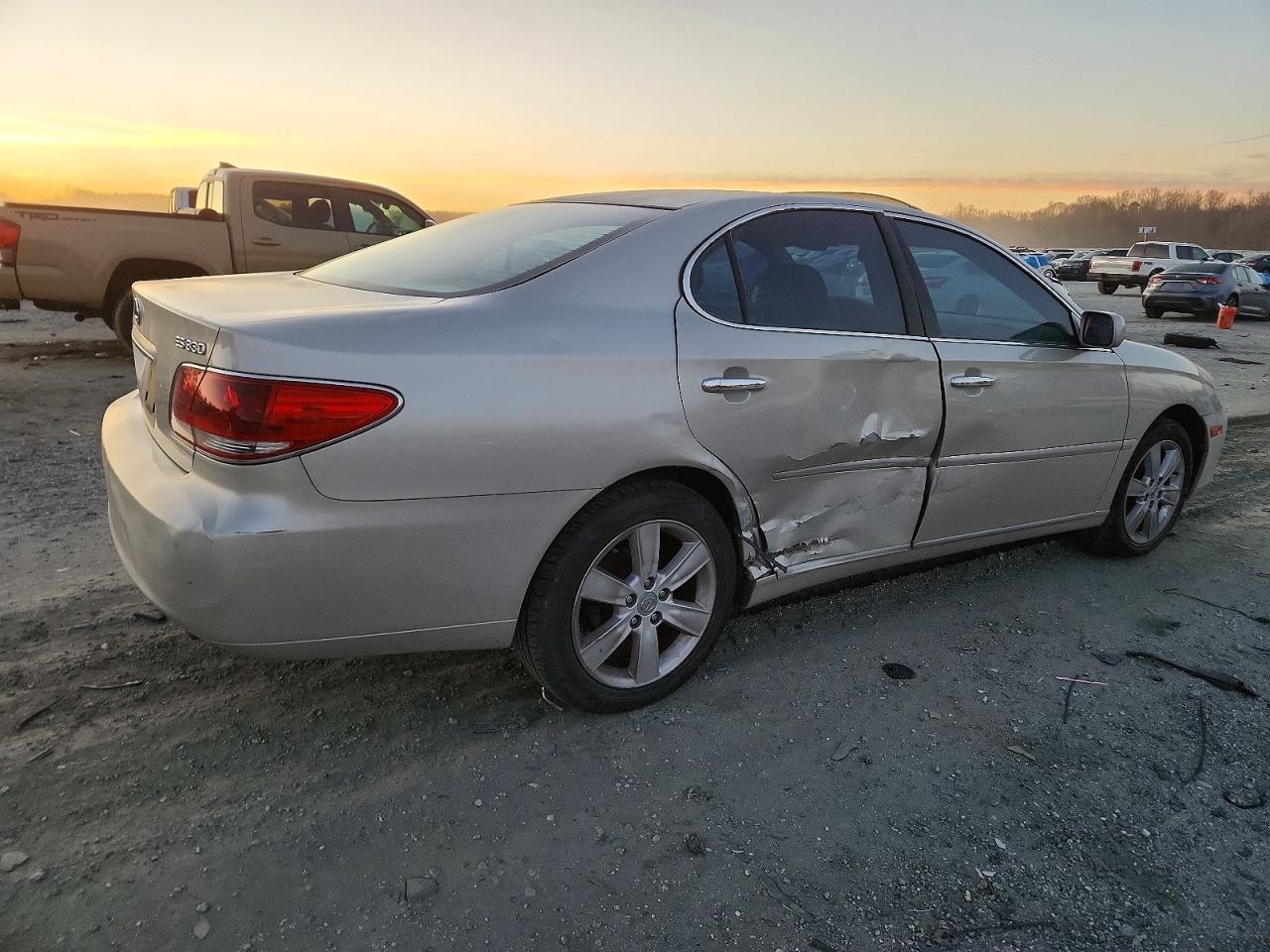 2005 LEXUS ES 330 photo 3