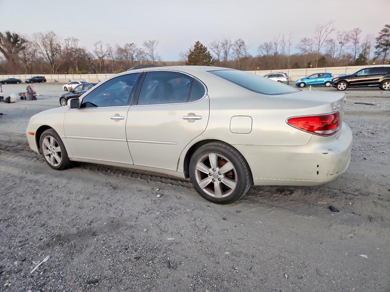 2005 LEXUS ES 330 photo 2