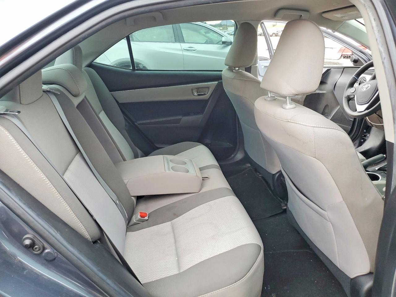 2019 TOYOTA COROLLA L photo 10