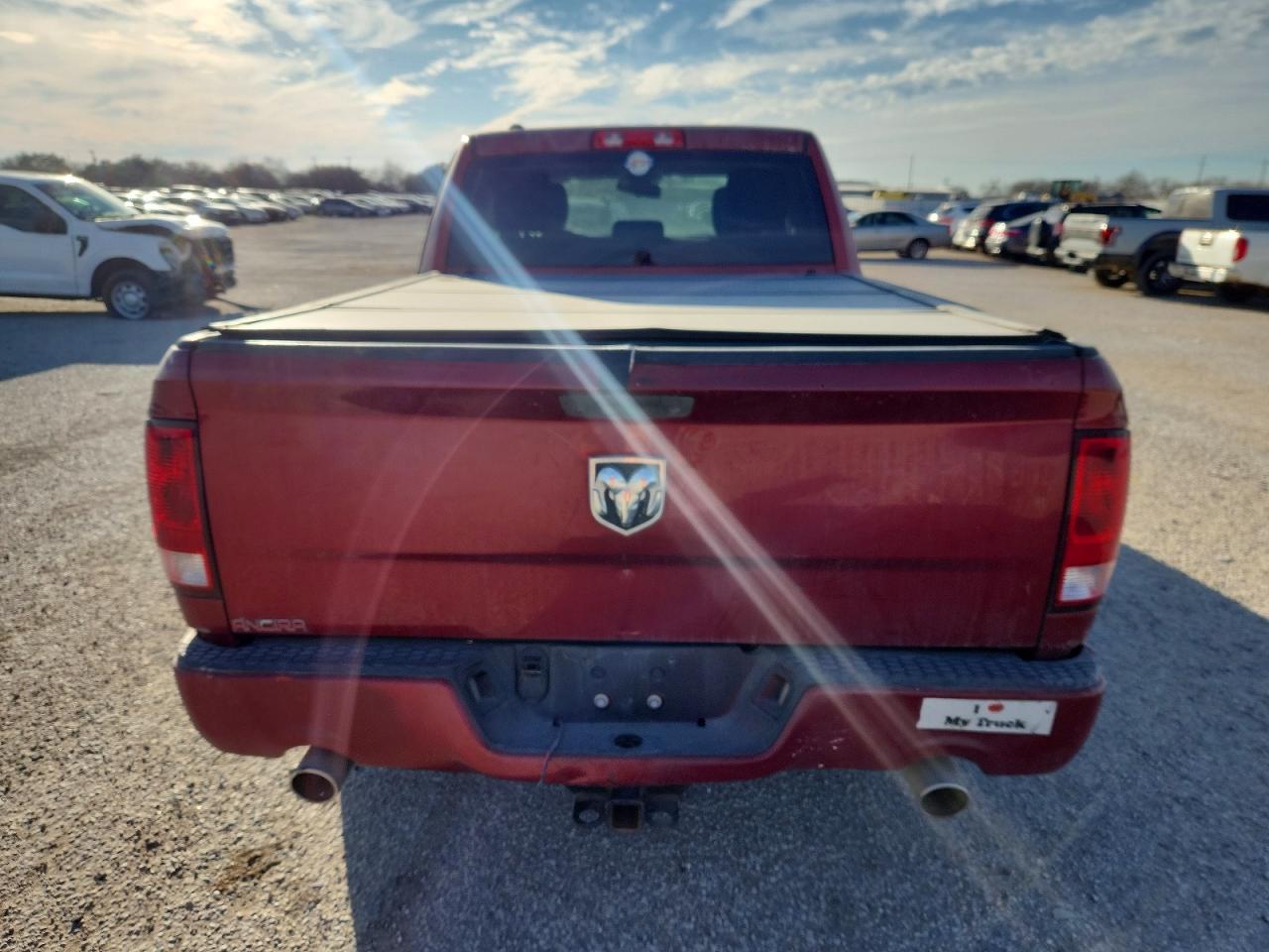 2015 RAM 1500 ST photo 11