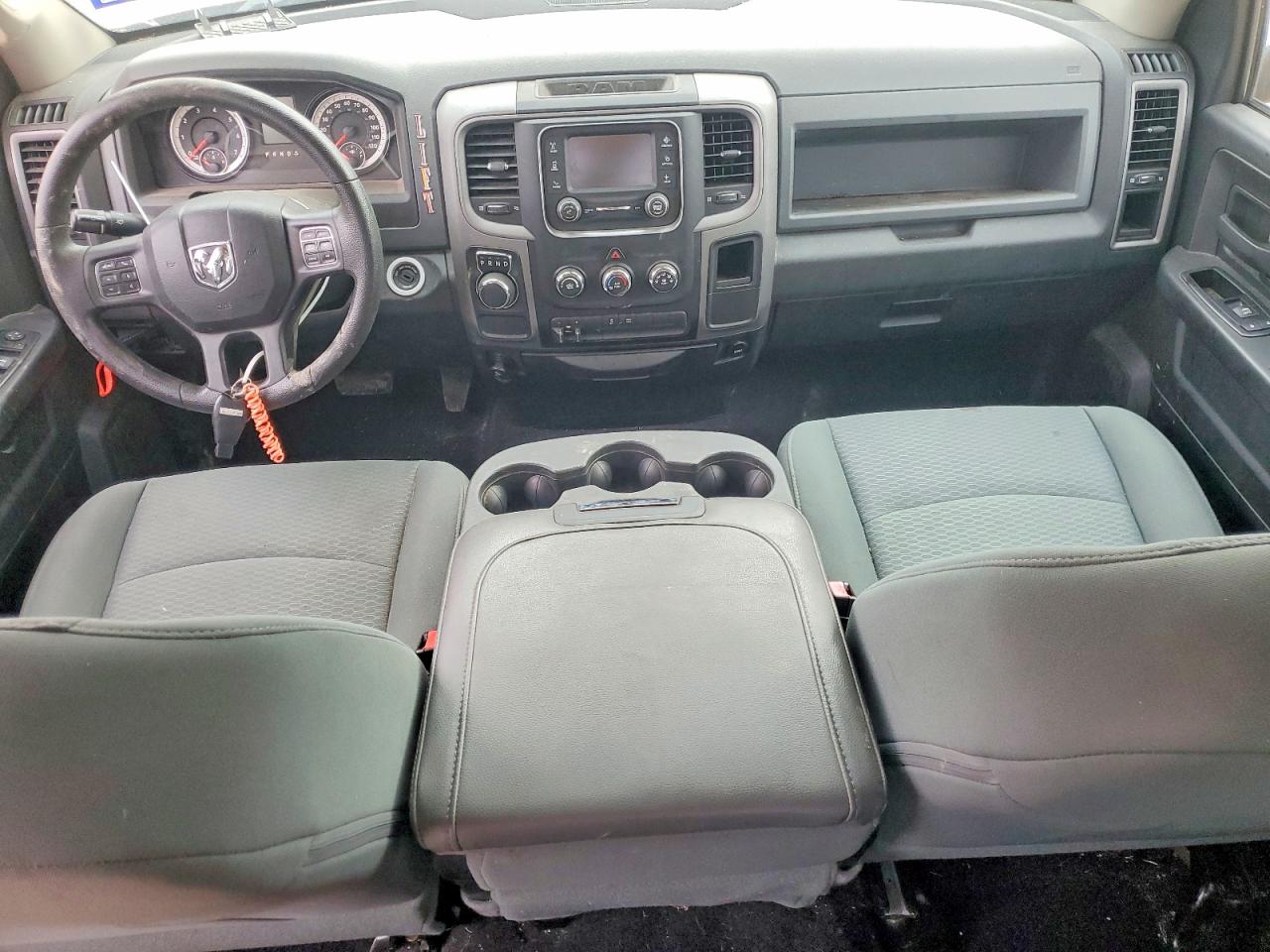 2015 RAM 1500 ST photo 15