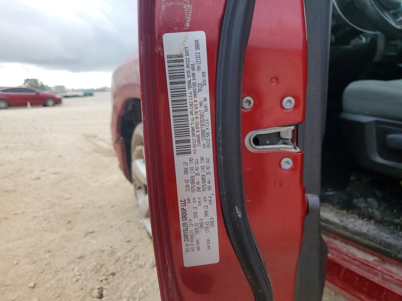 2015 RAM 1500 ST photo 23