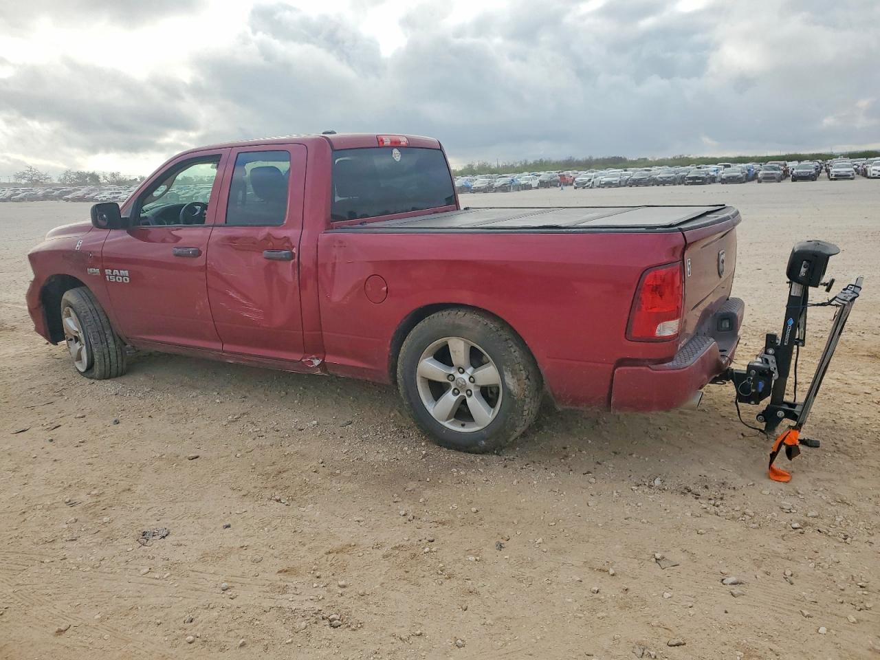2015 RAM 1500 ST photo 3