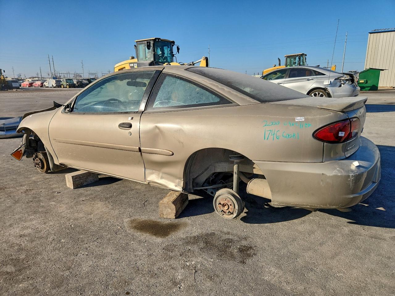 2000 CHEVROLET CAVALIER photo 2