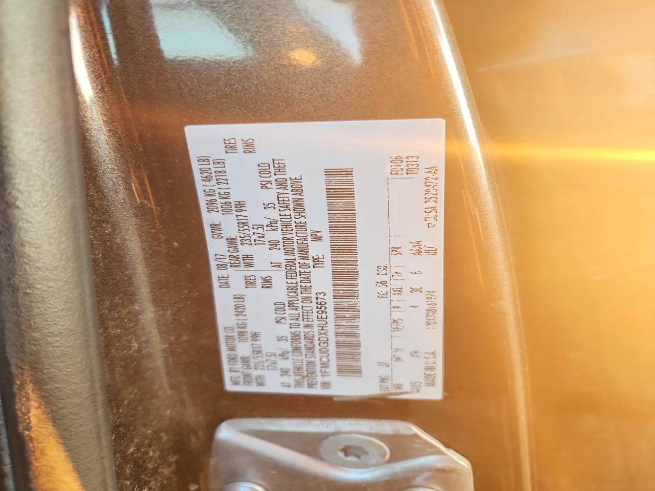 2017 FORD ESCAPE SE photo 13