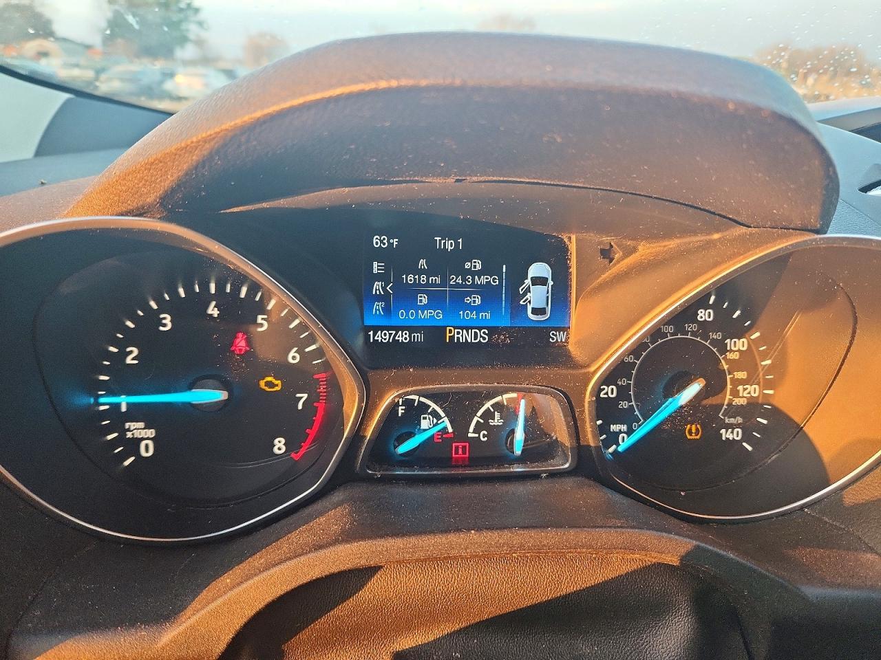 2017 FORD ESCAPE SE photo 9