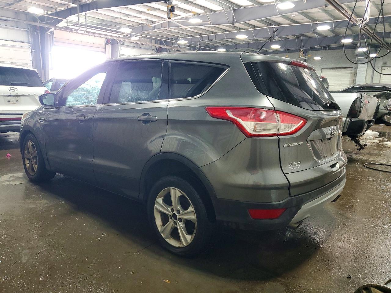 2014 FORD ESCAPE SE photo 2