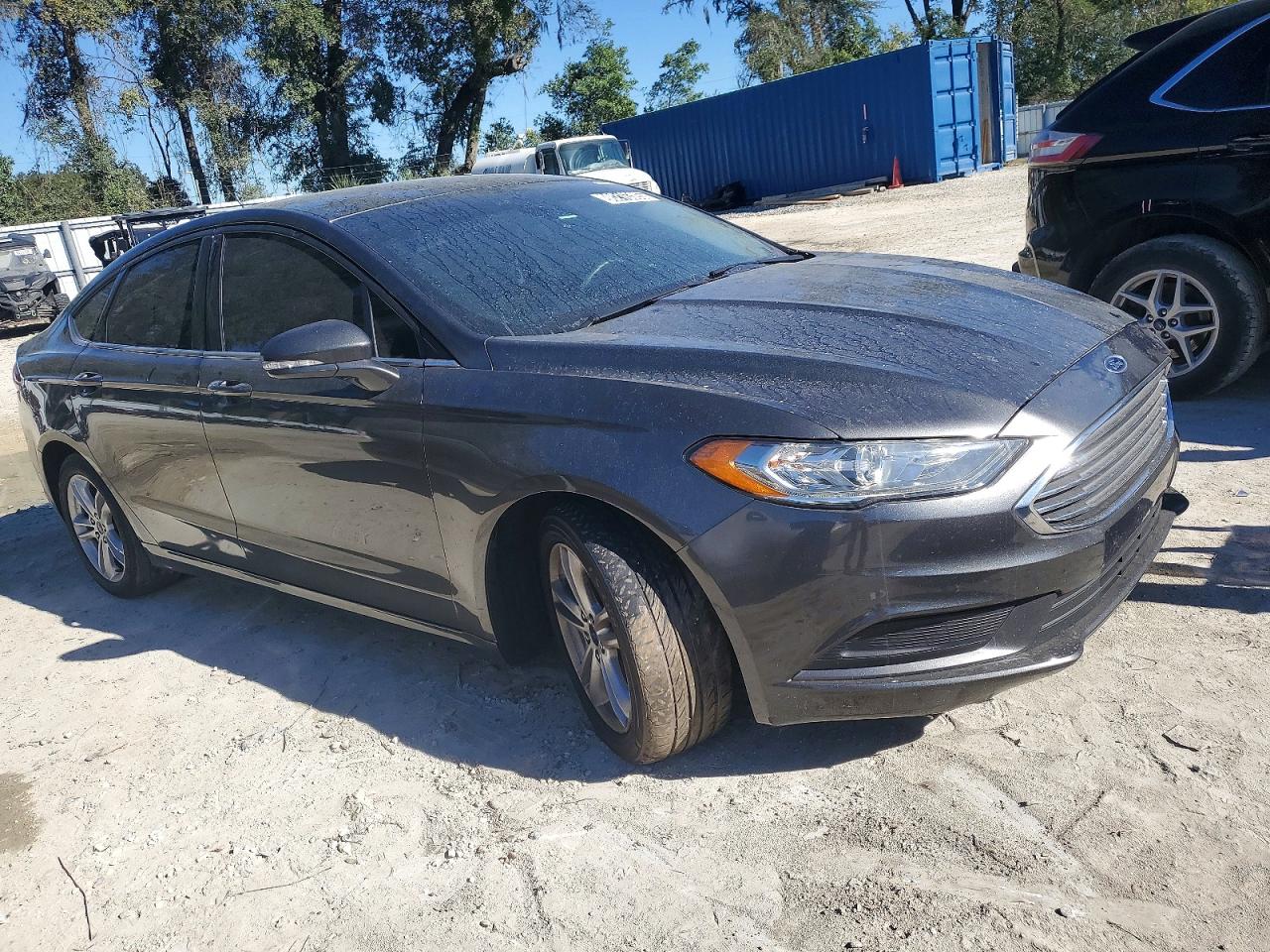2018 FORD FUSION SE photo 4