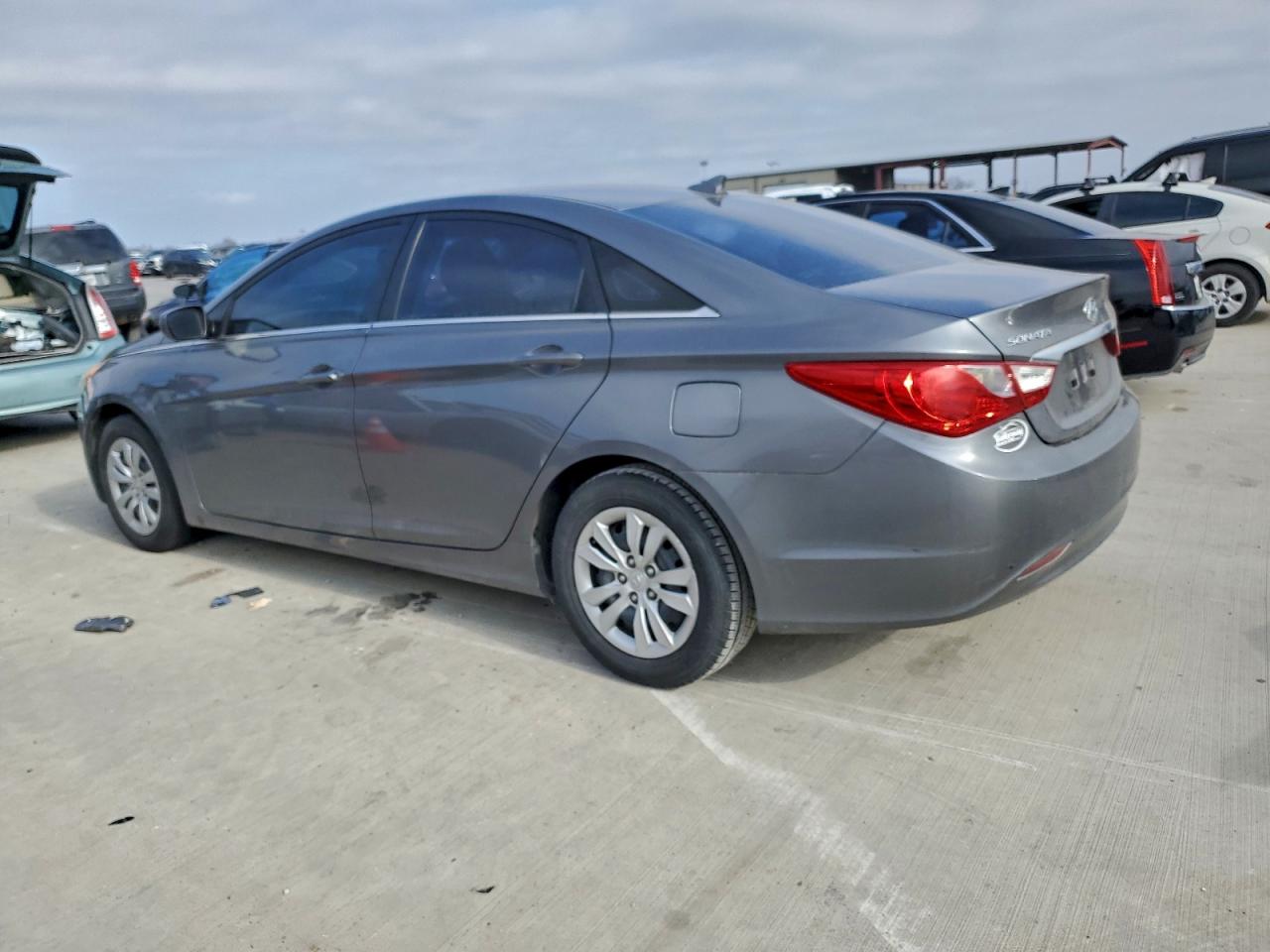 2012 HYUNDAI SONATA GLS photo 2