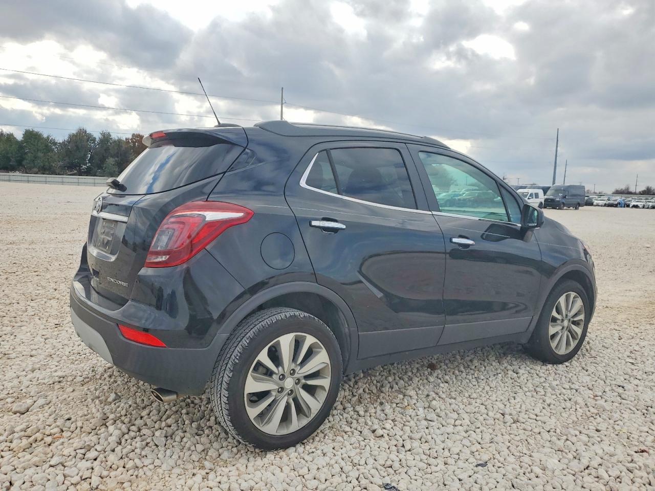 2020 BUICK ENCORE PREFERRED photo 3