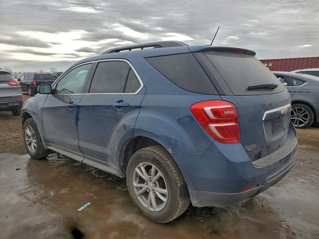 2016 CHEVROLET EQUINOX LT photo 2