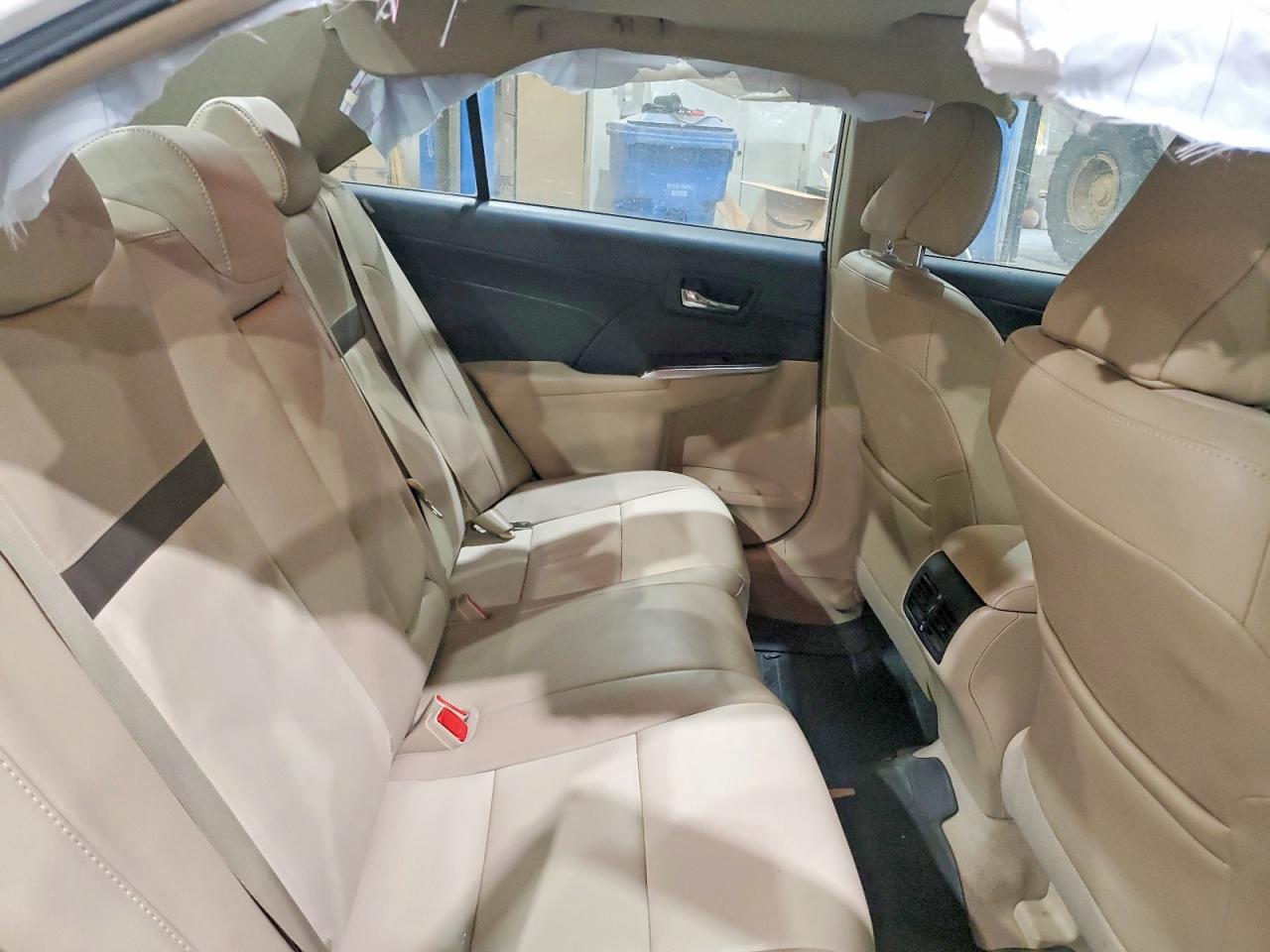 2013 TOYOTA CAMRY L photo 10