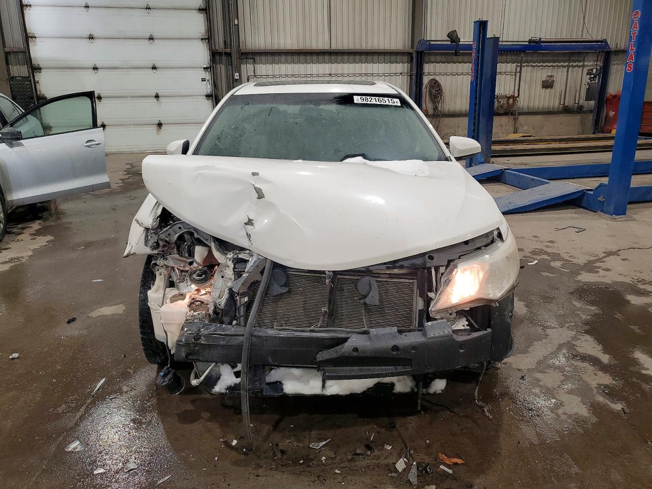 2013 TOYOTA CAMRY L photo 5