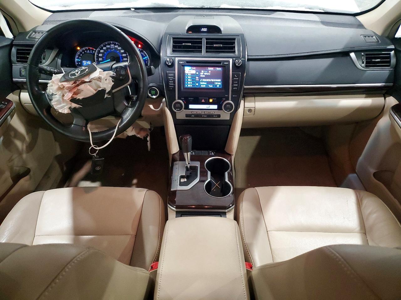2013 TOYOTA CAMRY L photo 8