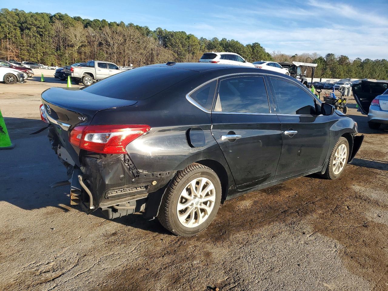 2018 NISSAN SENTRA photo 5