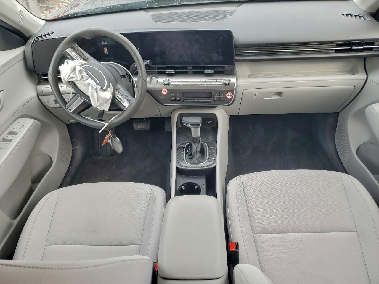 2025 HYUNDAI KONA SEL photo 8