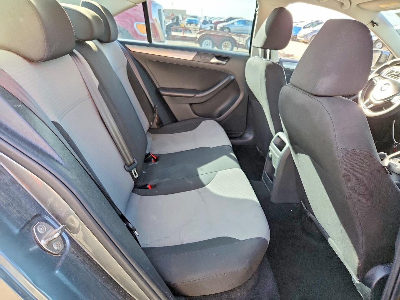 2018 VOLKSWAGEN JETTA S photo 10
