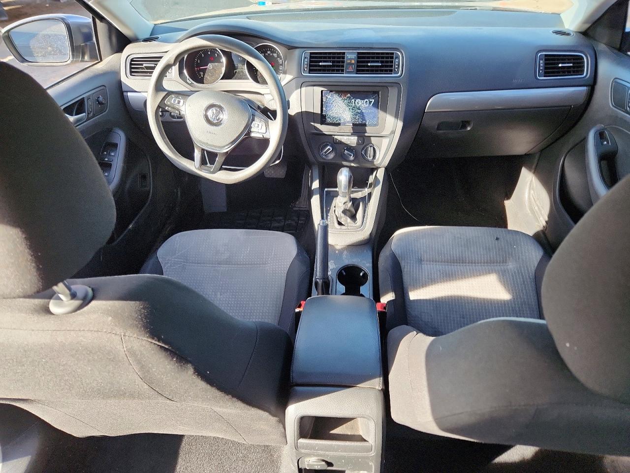 2018 VOLKSWAGEN JETTA S photo 8