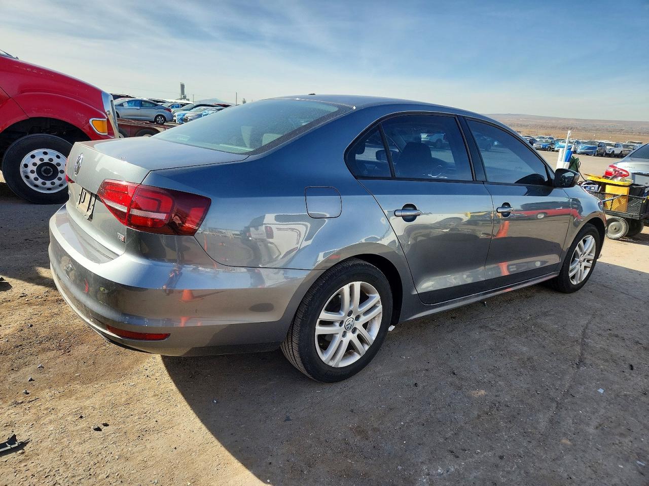 2018 VOLKSWAGEN JETTA S photo 3