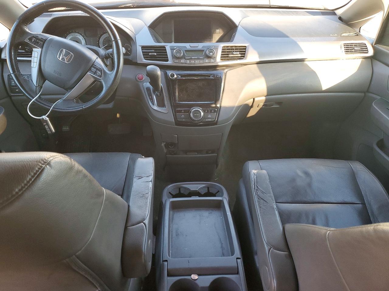2016 HONDA ODYSSEY EXL photo 8
