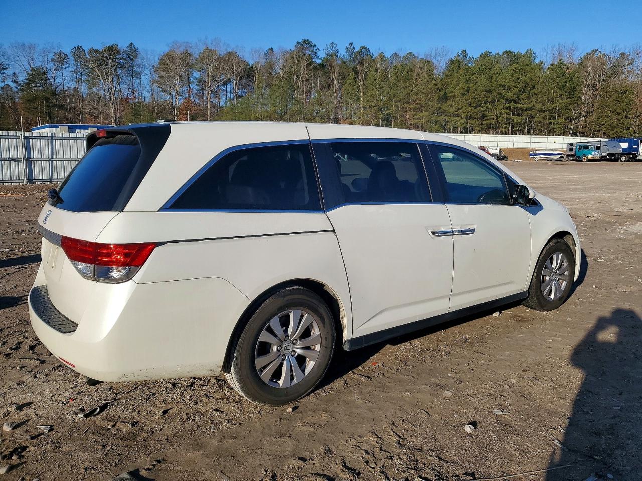 2016 HONDA ODYSSEY EXL photo 3