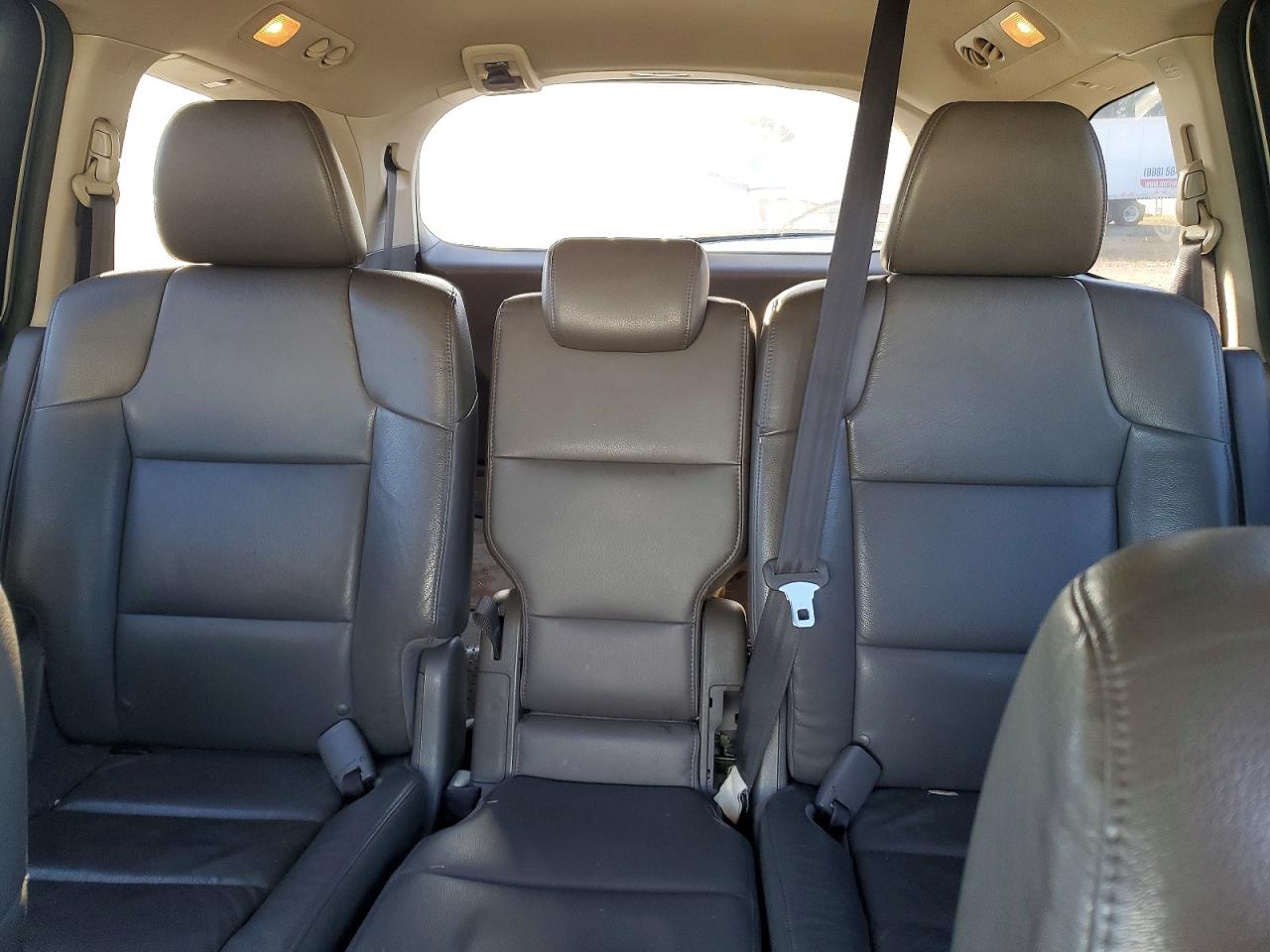 2016 HONDA ODYSSEY EXL photo 10