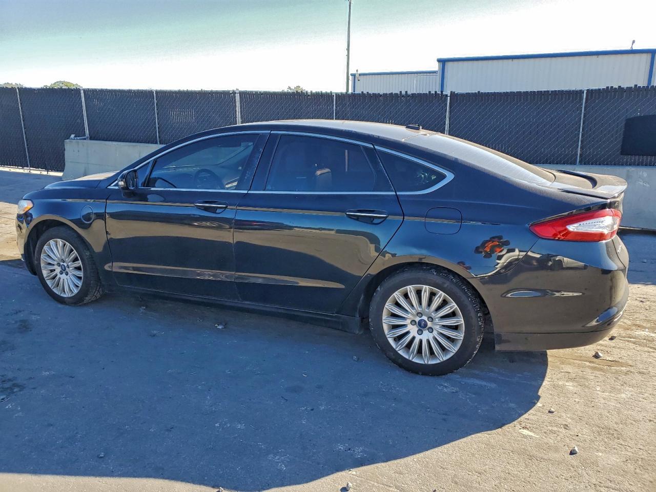 2013 FORD FUSION TITANIUM PHEV photo 2