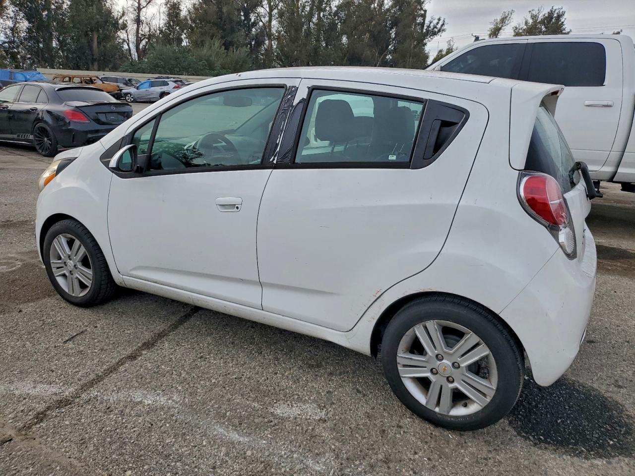2015 CHEVROLET SPARK LS photo 2