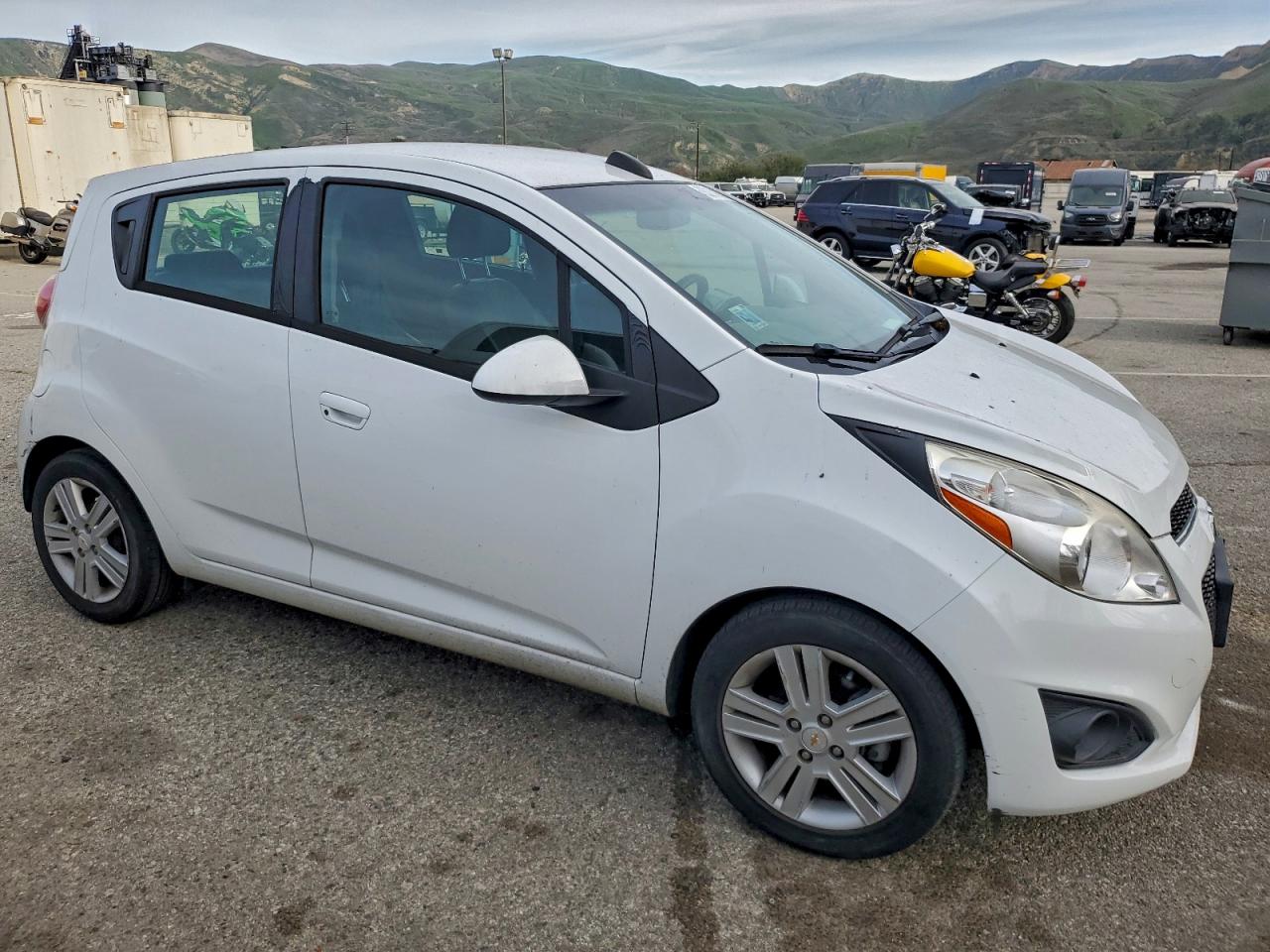 2015 CHEVROLET SPARK LS photo 4