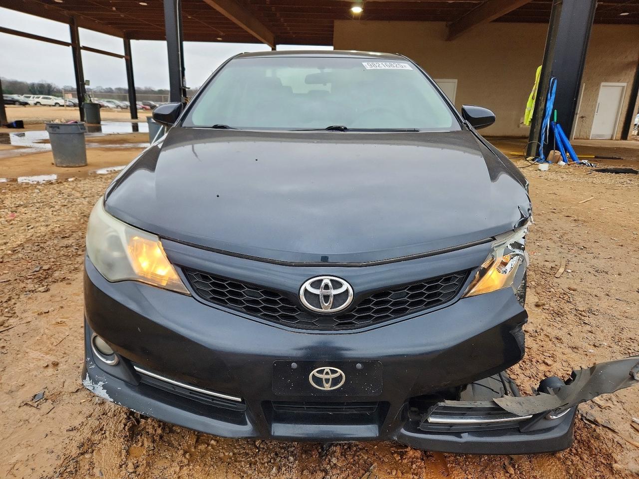 2012 TOYOTA CAMRY photo 5