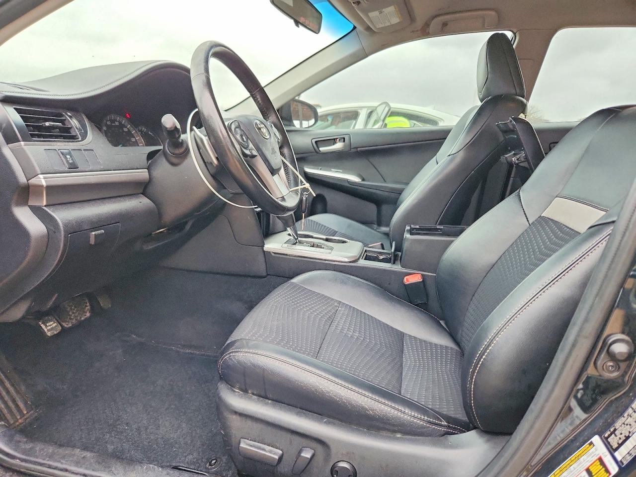 2012 TOYOTA CAMRY photo 7