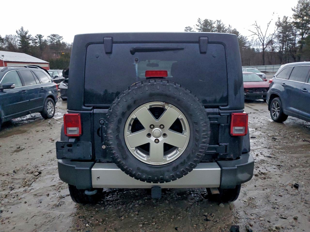 2011 JEEP WRANGLER UNLIMITED SAHARA photo 16