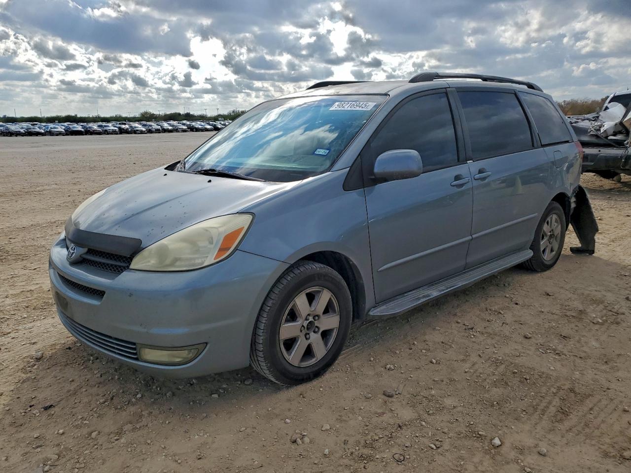 2004 TOYOTA SIENNA