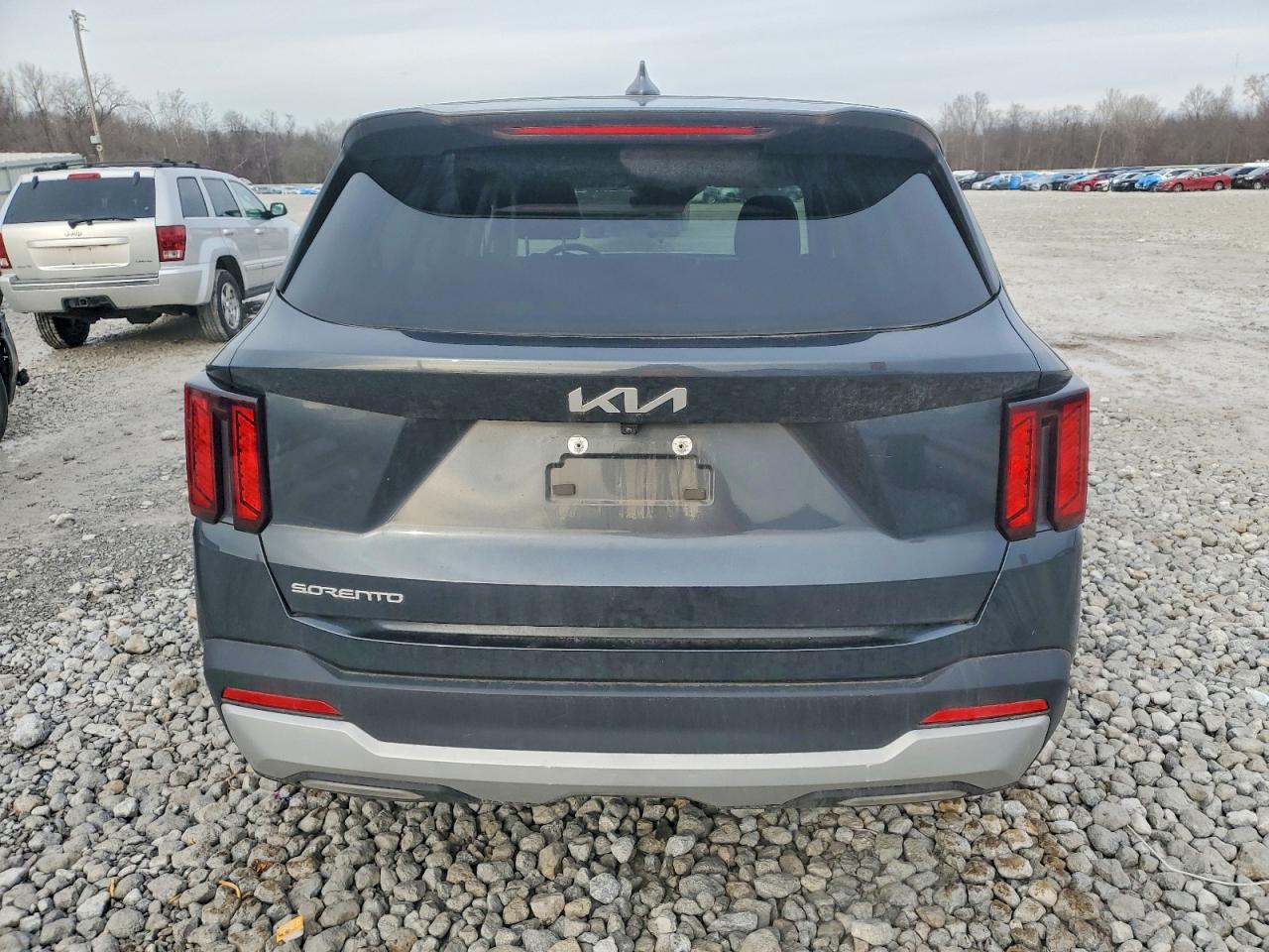 2024 KIA SORENTO LX photo 6