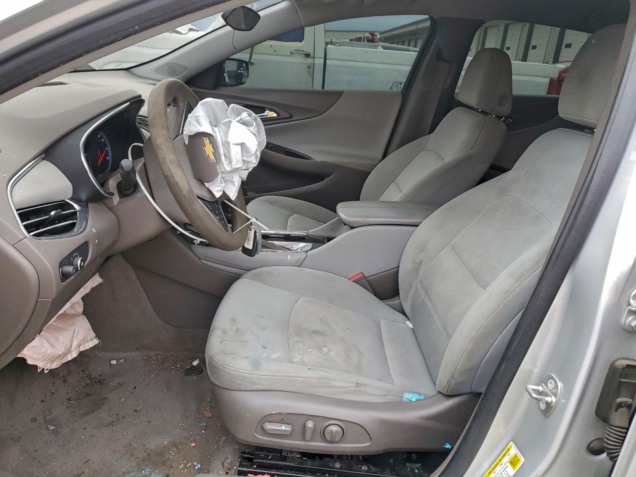 2017 CHEVROLET MALIBU LT photo 13