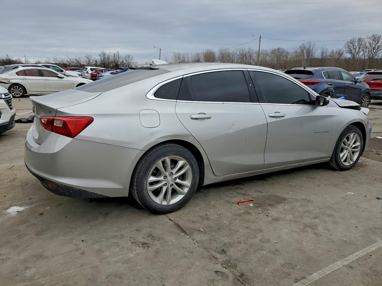 2017 CHEVROLET MALIBU LT photo 5