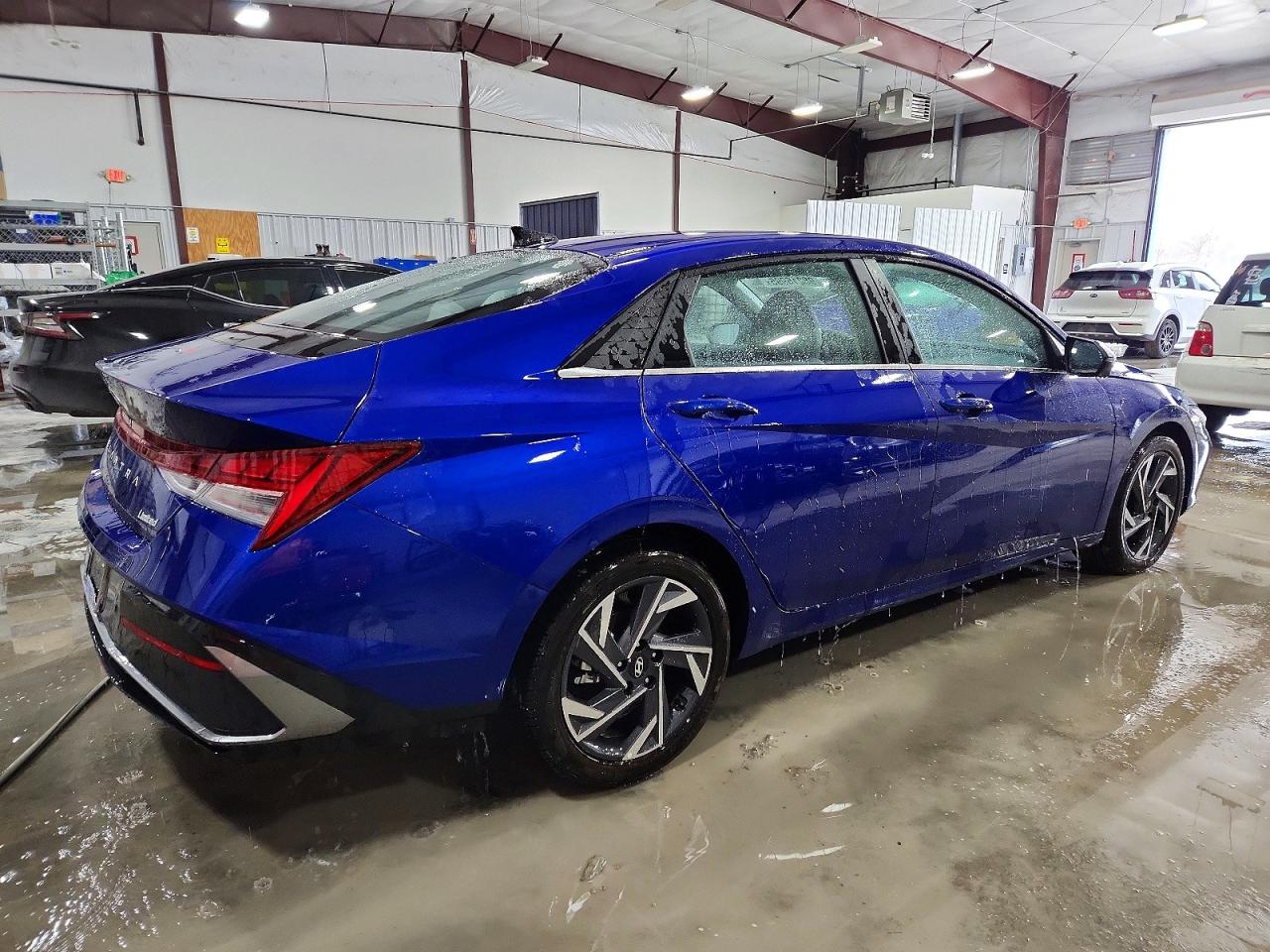 2024 HYUNDAI ELANTRA LIMITED photo 3