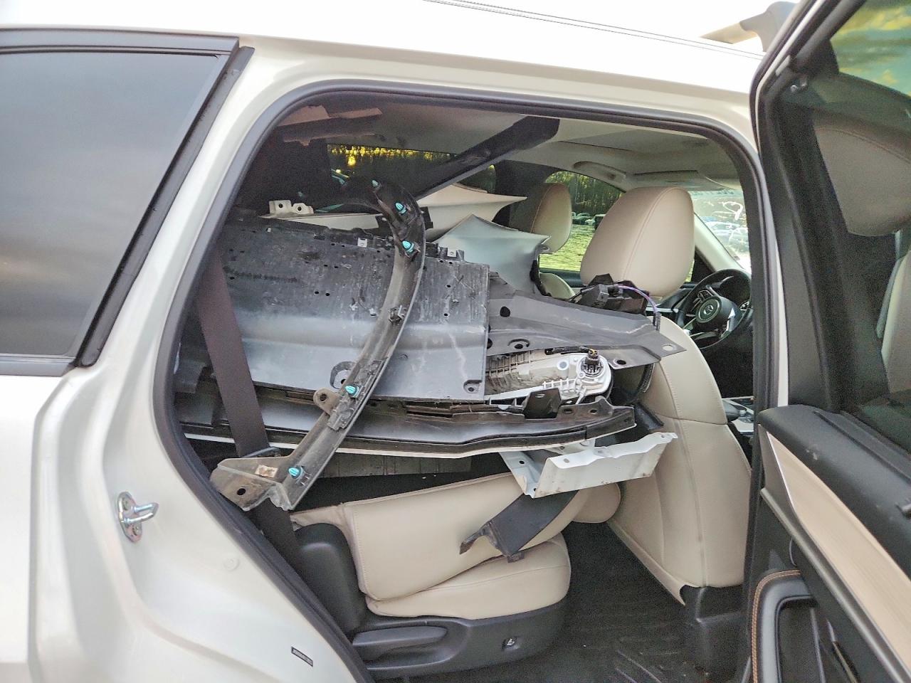 2024 MAZDA CX-90 PREFERRED photo 11