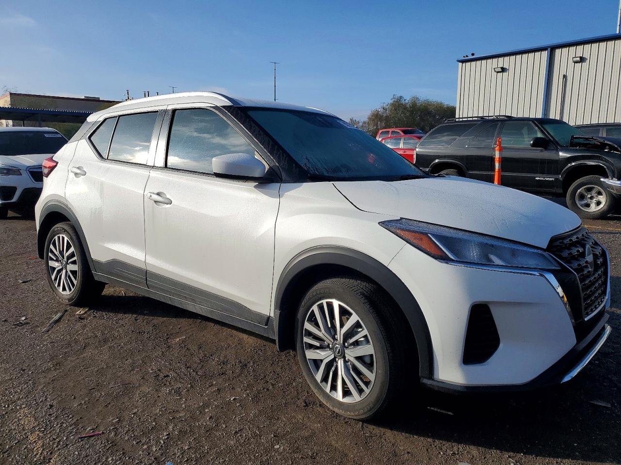 2023 NISSAN KICKS SV photo 4