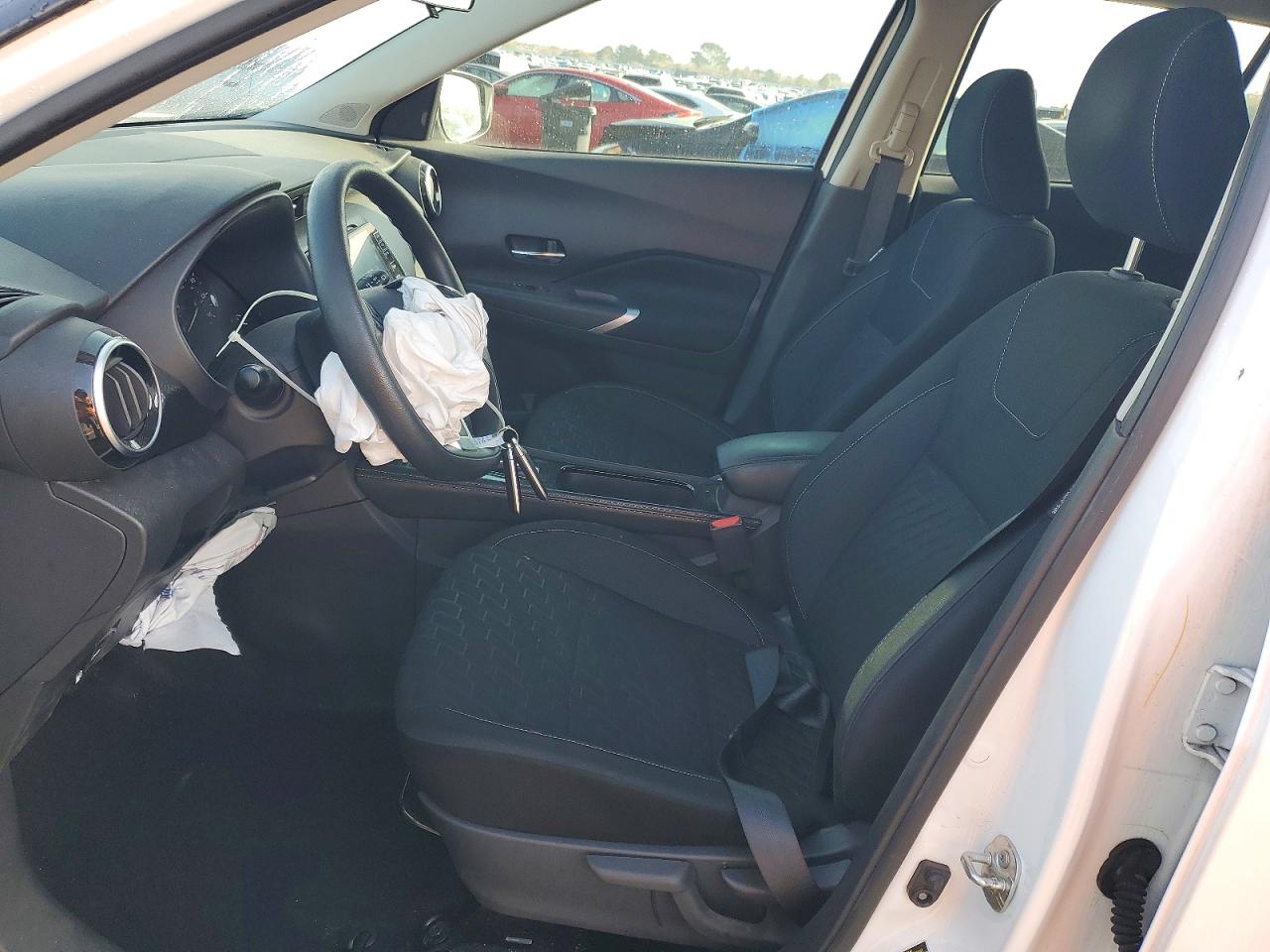 2023 NISSAN KICKS SV photo 7