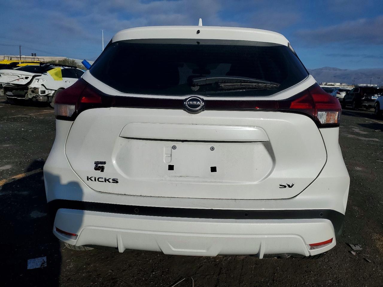 2023 NISSAN KICKS SV photo 6