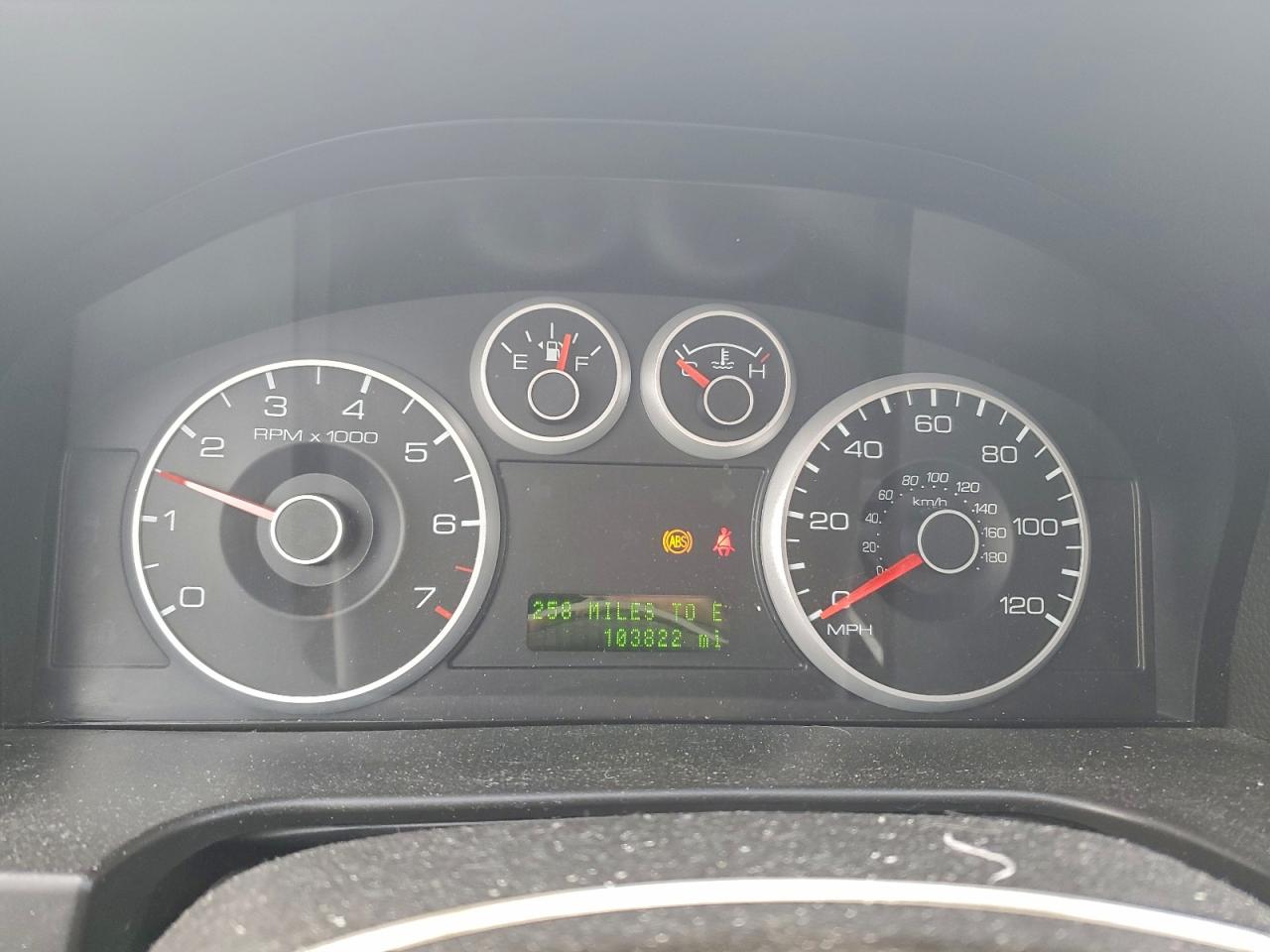 2009 FORD FUSION SE photo 9