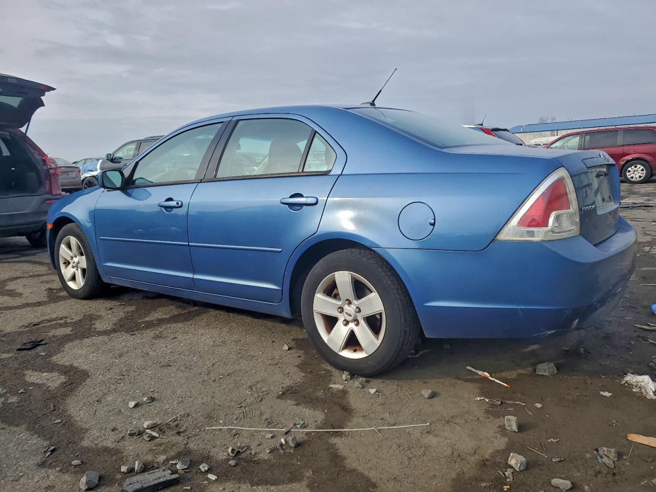 2009 FORD FUSION SE photo 2