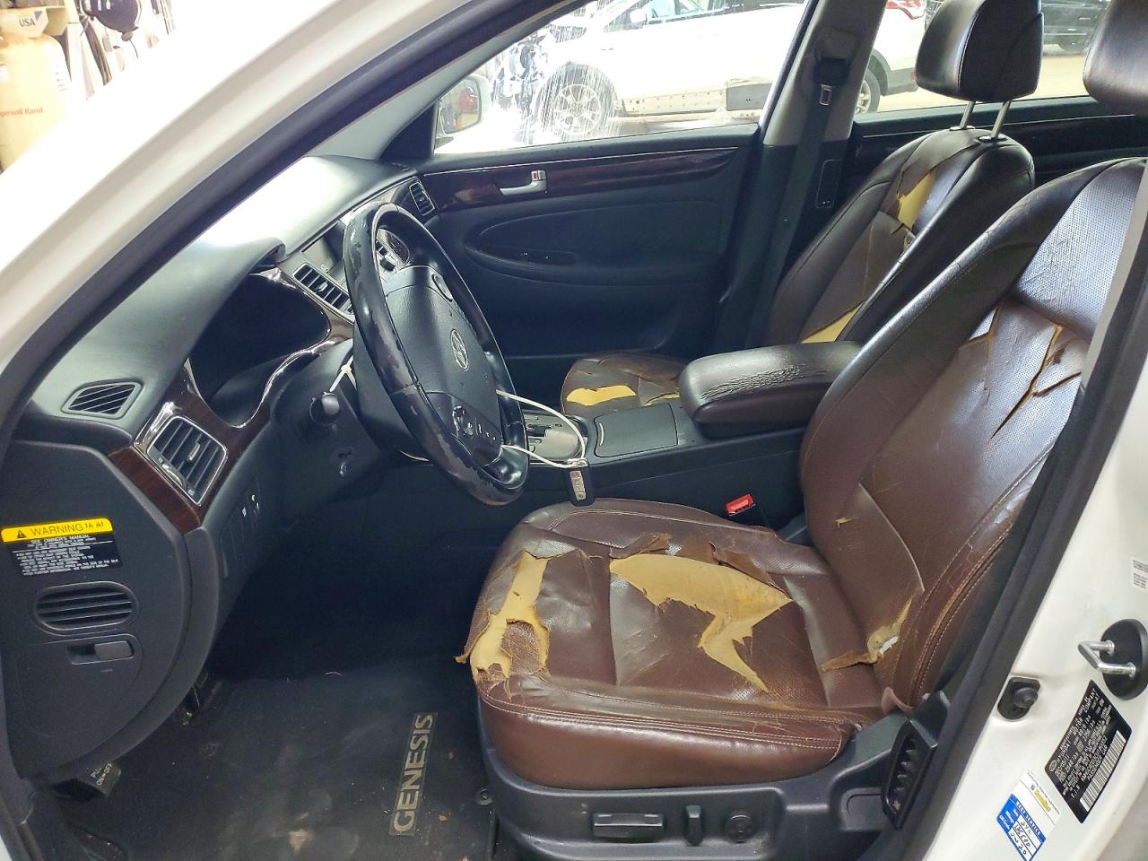 2012 HYUNDAI GENESIS 3.8L V6 photo 7