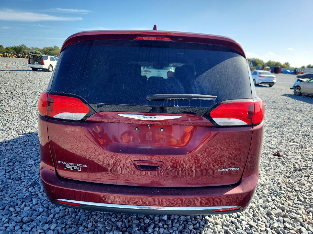 2019 CHRYSLER PACIFICA LIMITED photo 6