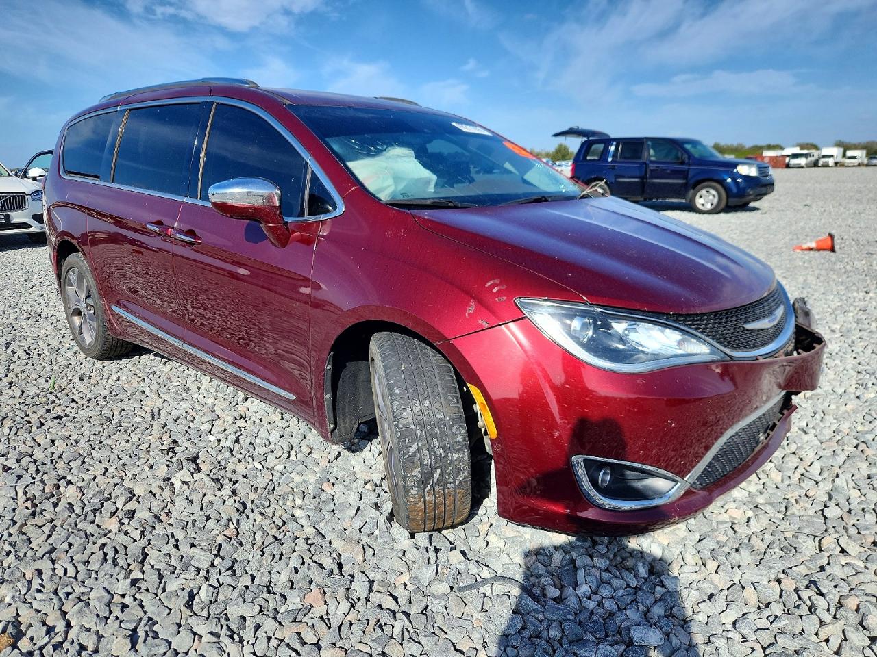 2019 CHRYSLER PACIFICA LIMITED photo 4
