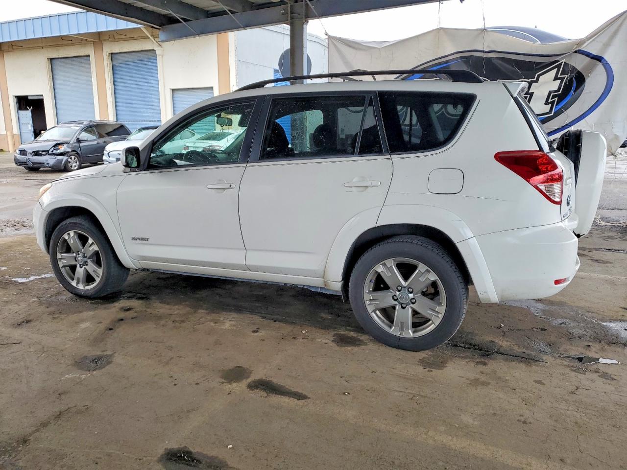 2008 TOYOTA RAV4 SPORT photo 2