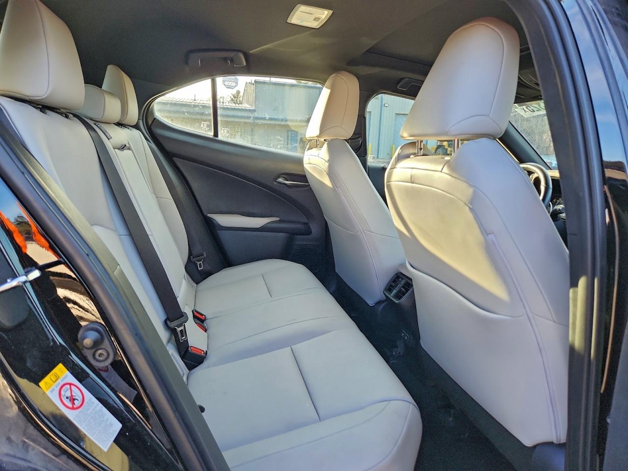 2019 LEXUS UX 250H photo 11