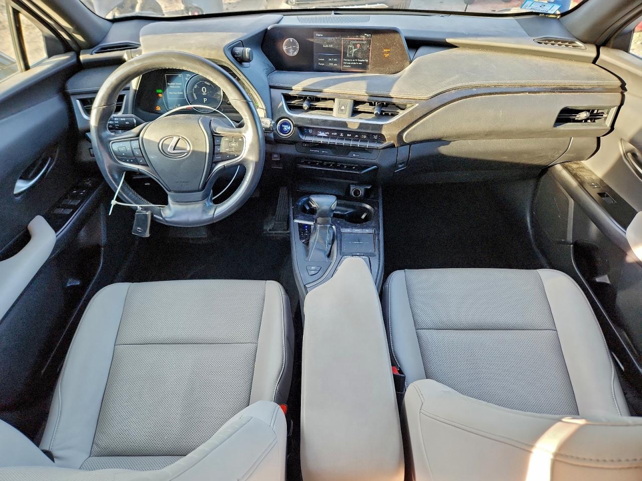 2019 LEXUS UX 250H photo 8